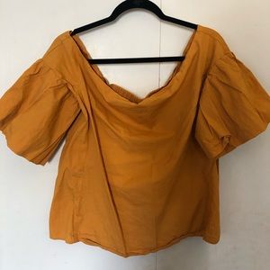 Cute off shoulder top.